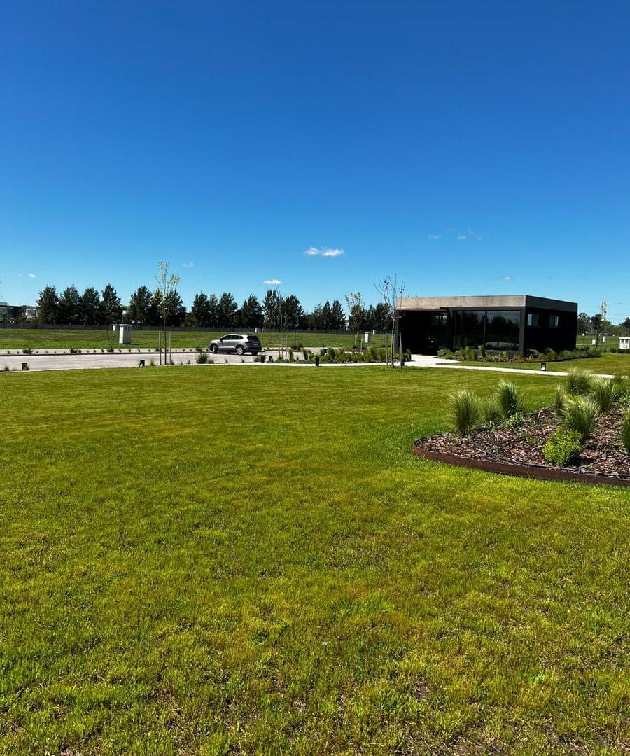 Foto de Lote en Barrio Cerrado Damasia al sur - cercano al polo industrial, imagen 4