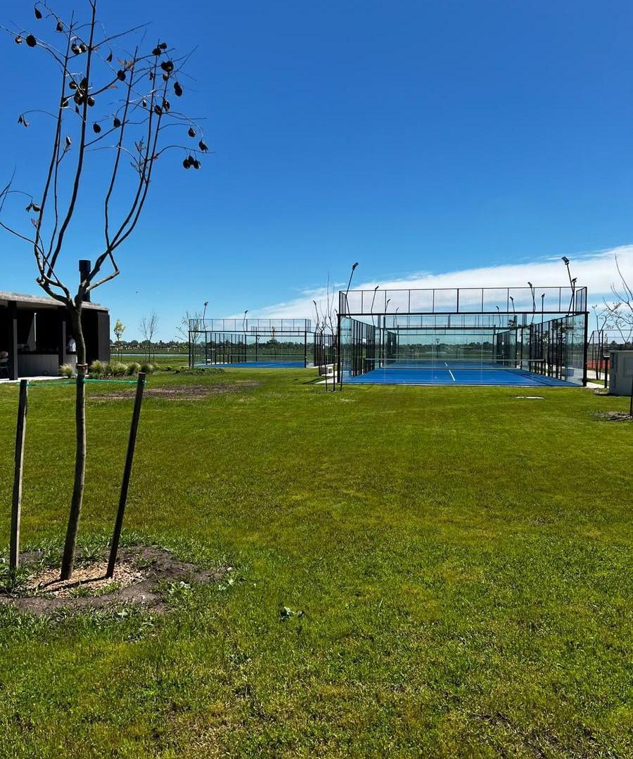 Foto de Lote en Barrio Cerrado Damasia al sur - cercano al polo industrial, imagen 3
