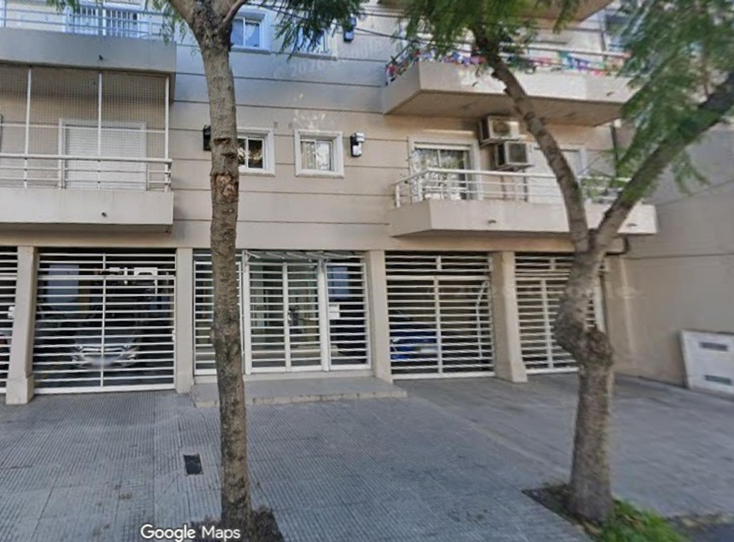 2 ambientes muy lindo y luminoso, con balcón