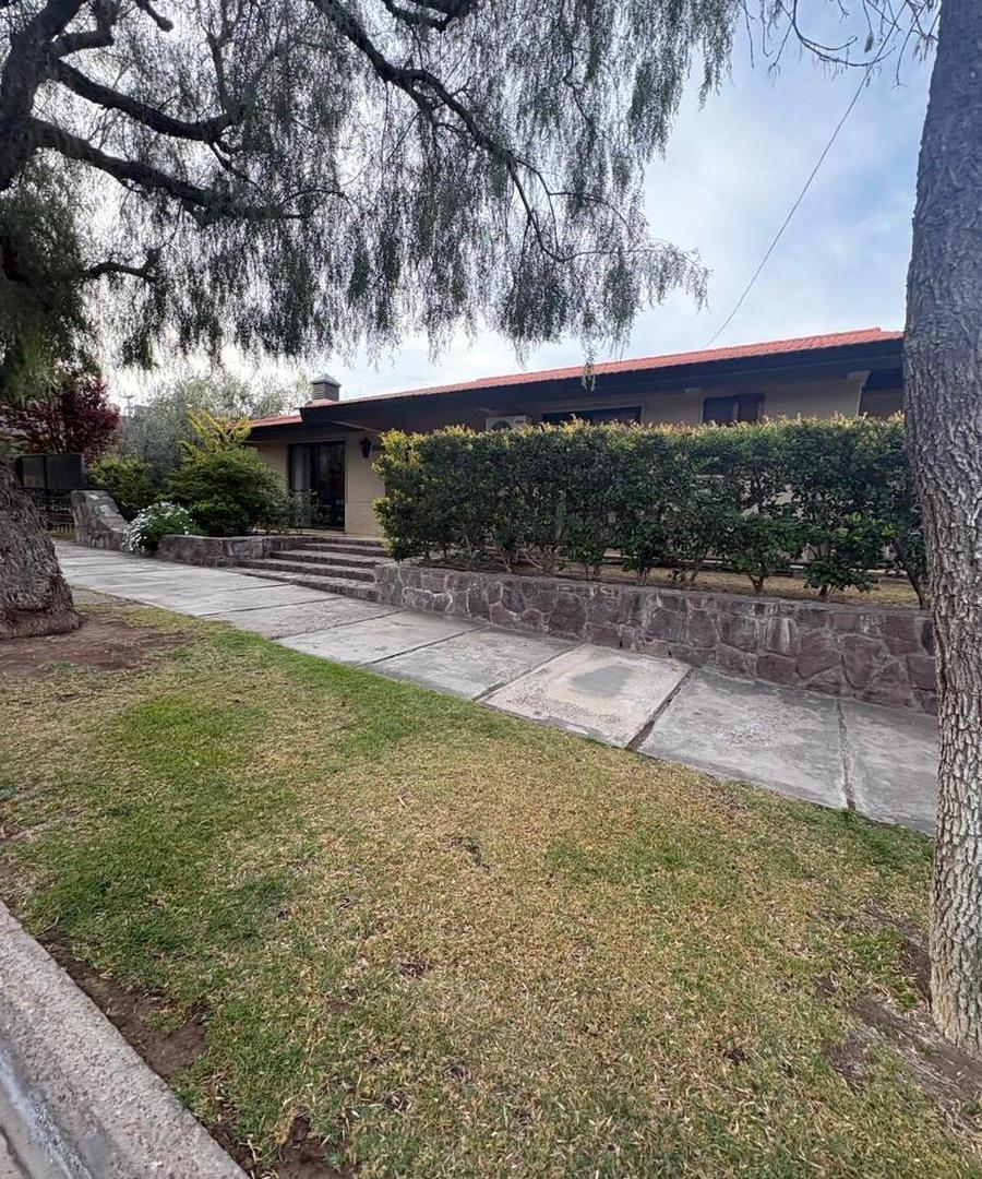 Casa en Barrio Dalvian