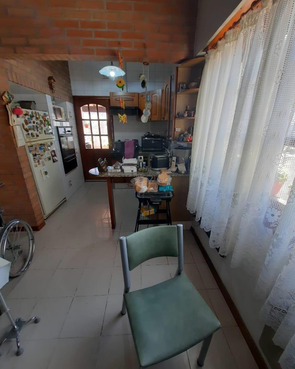 Gran PH a Refaccionar Ideal Dos Familias - 500 m² Totales 1