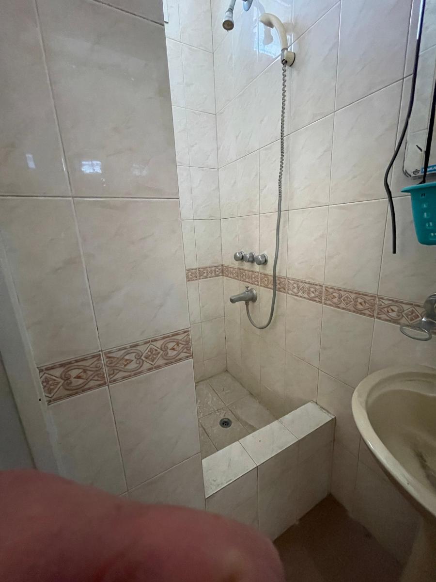 Excelente Casa 8 Ambientes - Fondo Libre - Quincho - Dependencia 5
