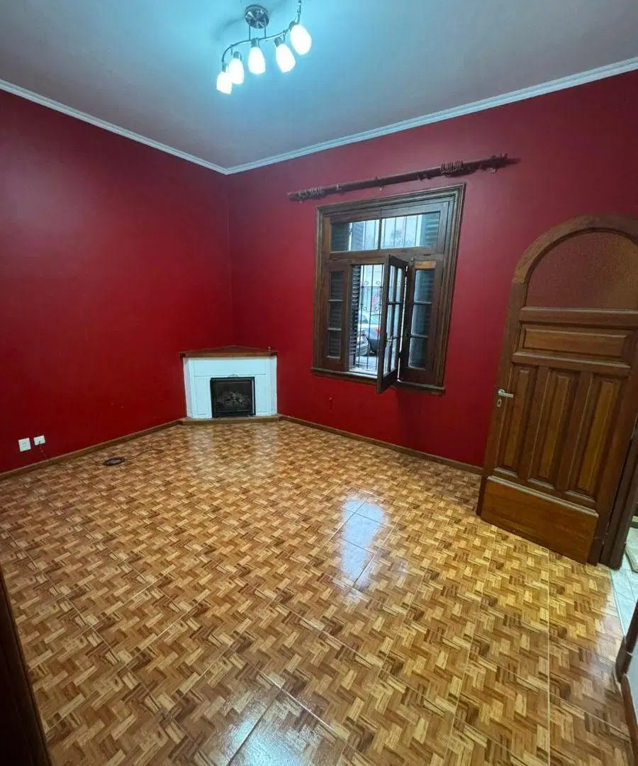 CASA 4 AMBIENTES EN ALQUILER - AGRONOMIA 1
