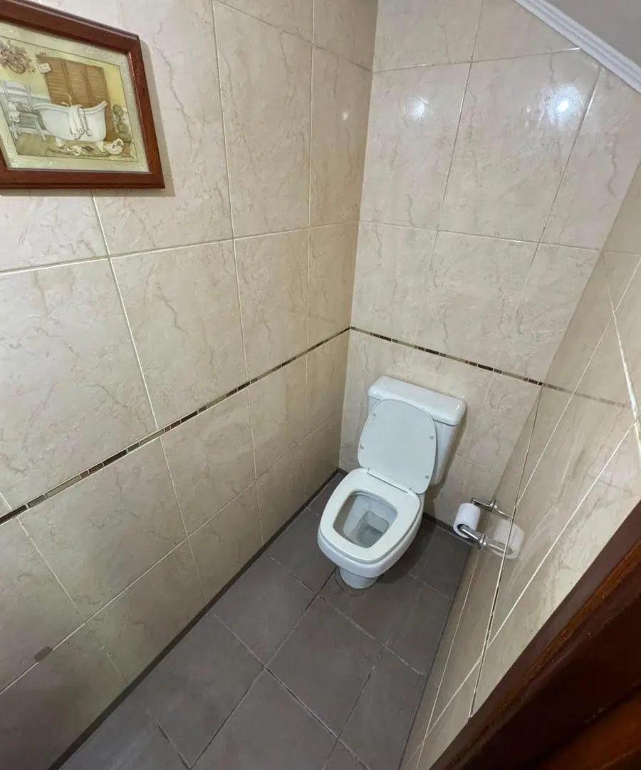 CASA 4 AMBIENTES EN ALQUILER - AGRONOMIA 4