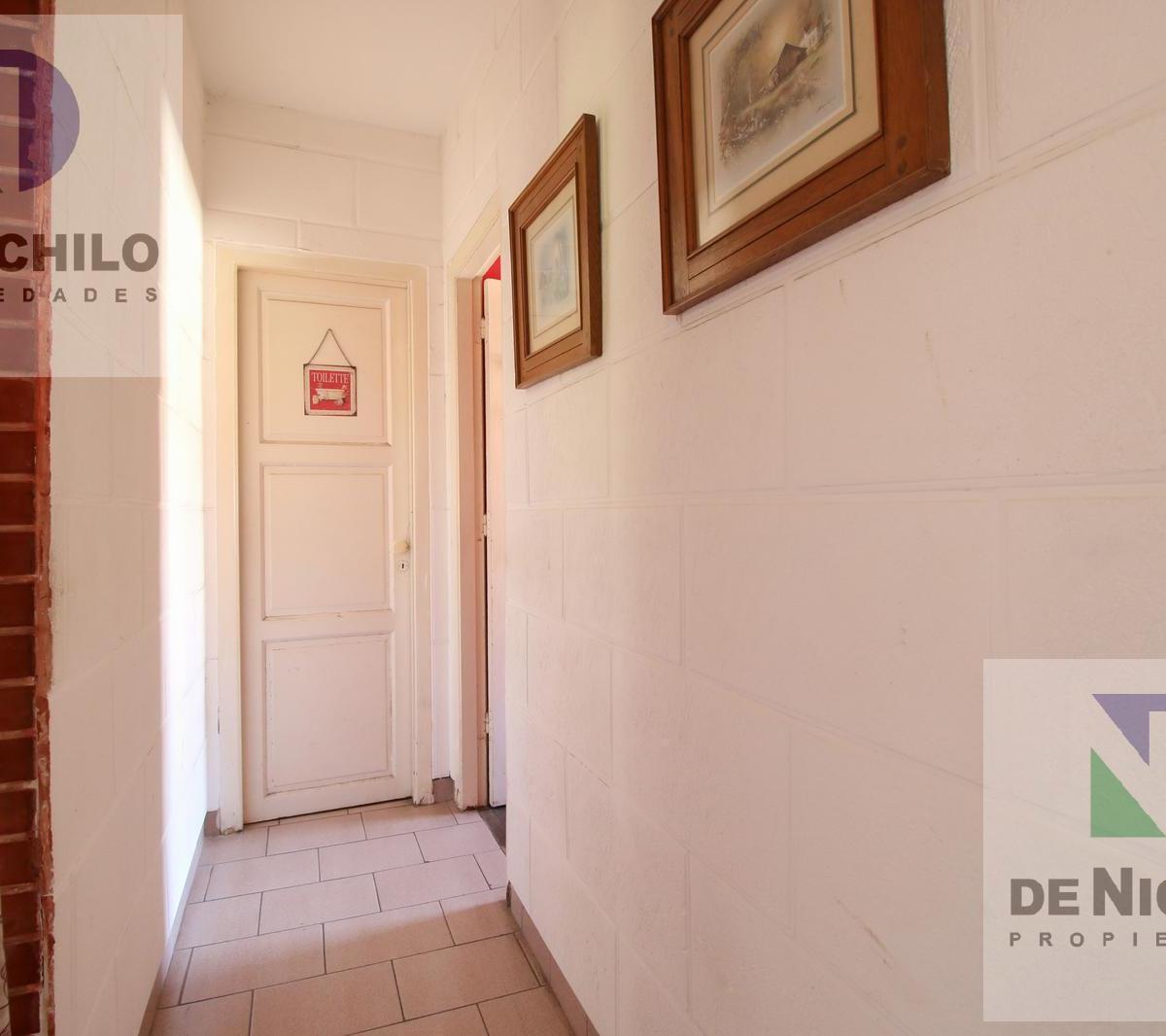 Venta Casa Chalet de 4 Amb. con Fondo y Parrilla en Berazategui, Oportunidad! Apta Credito 2