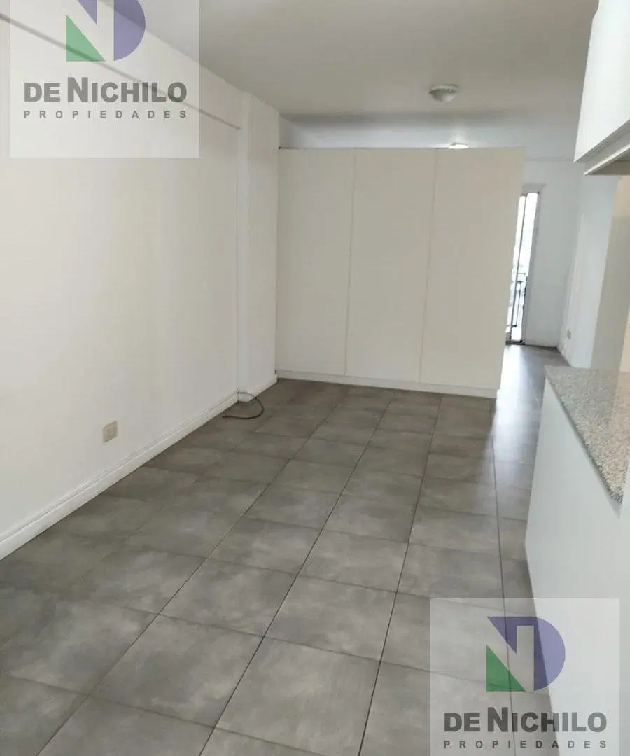 Alquiler monoambiente dividido con balcón en Barracas. 2