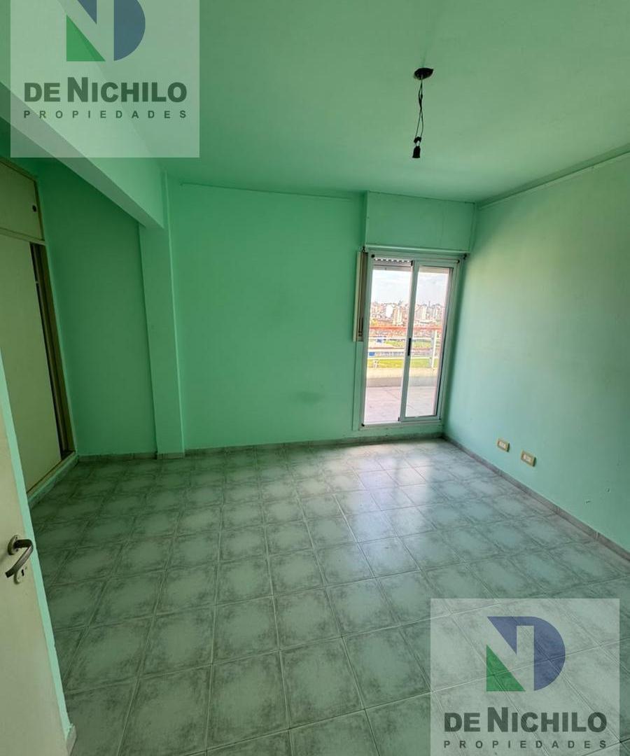 Foto de DEPARTAMENTO 2 AMBIENTES SUPERLUMINOSO CON VISTA PANORAMICA DE LA BOCA, imagen 2