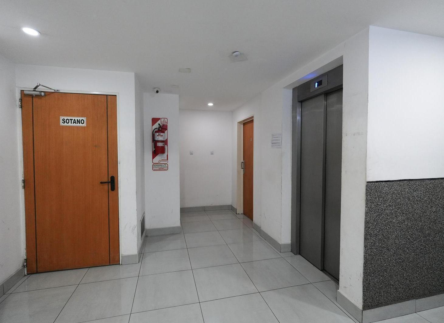 Foto de Venta monoambiente en Av. Rivadavia al 11000, Liniers, imagen 3