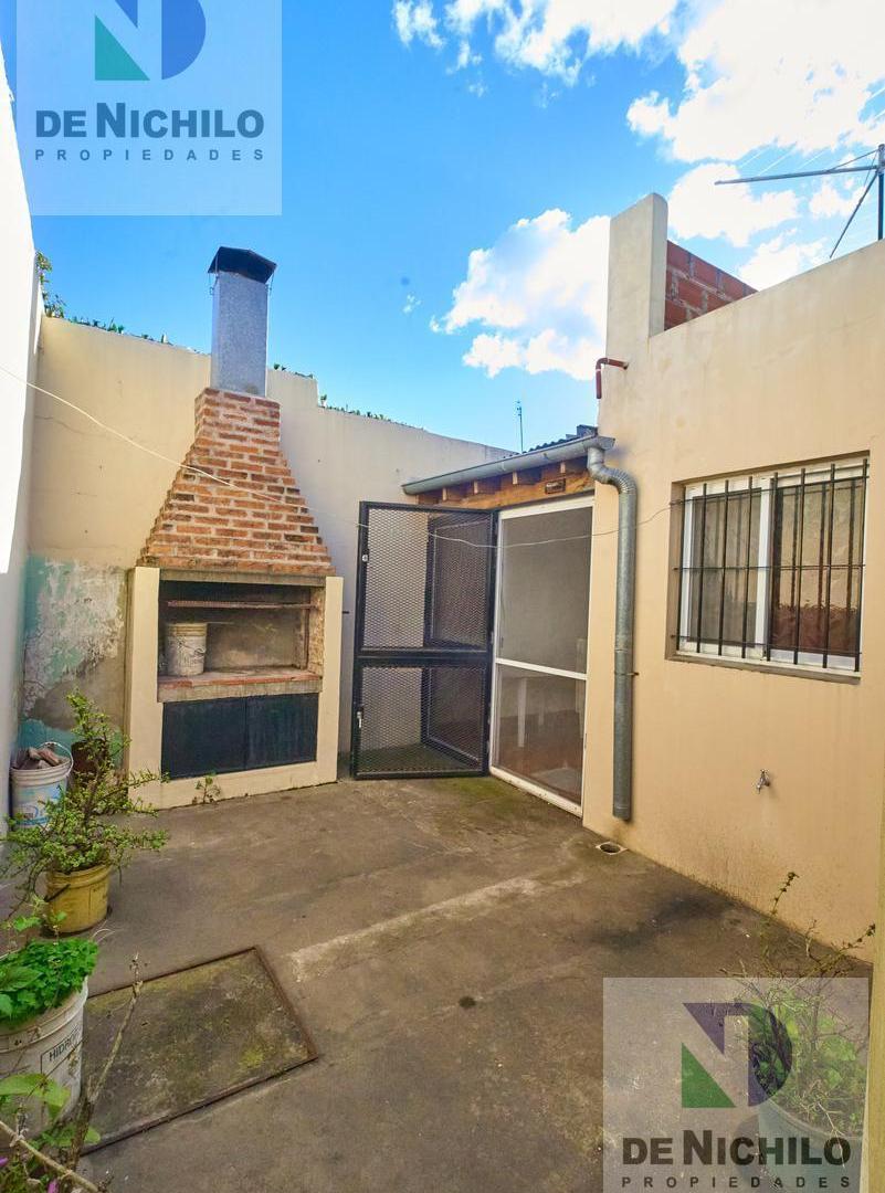 Foto de Amplia casa en Quilmes, imagen 2