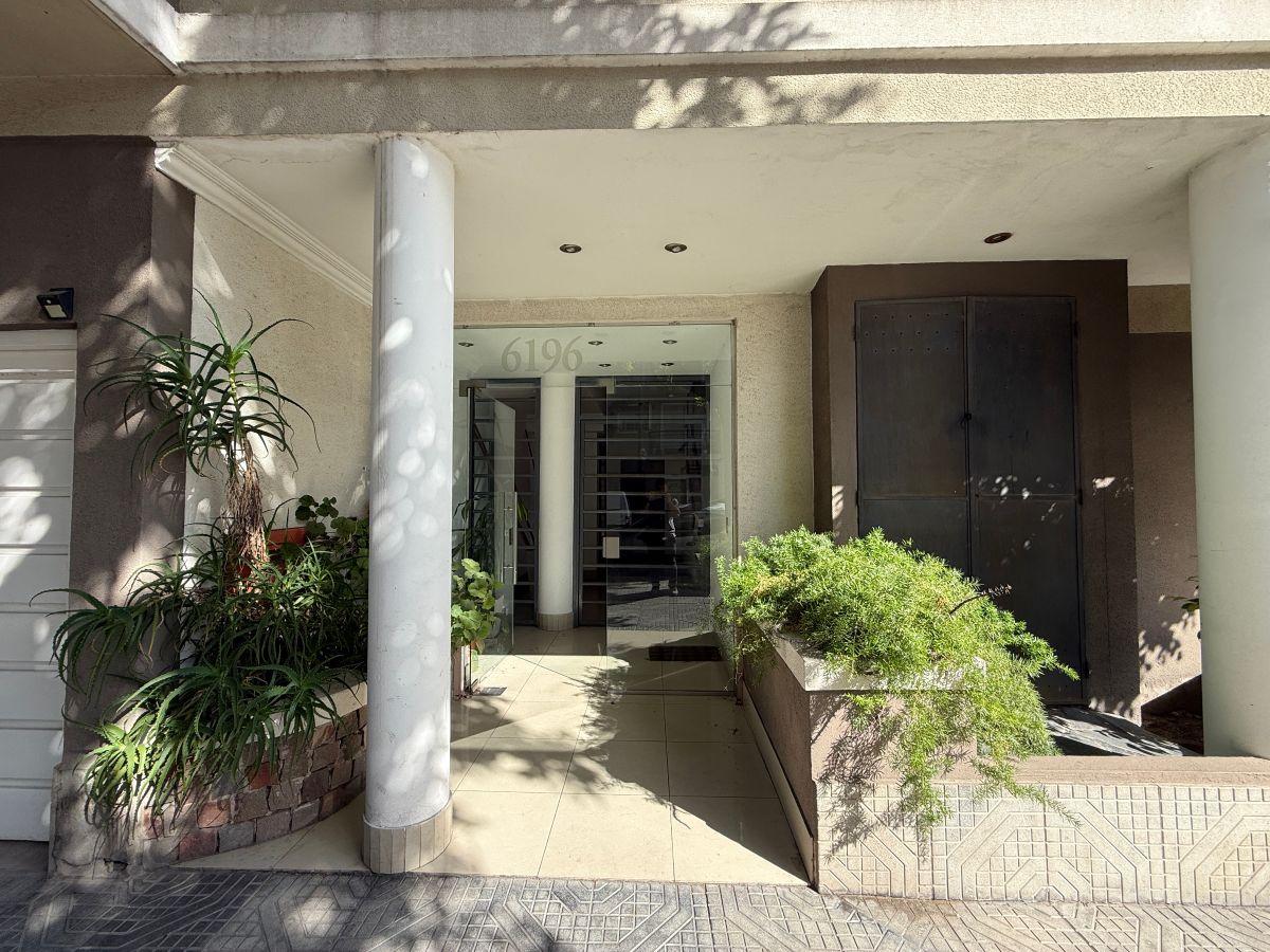 Depto 3 ambientes al frente con balcon y terraza