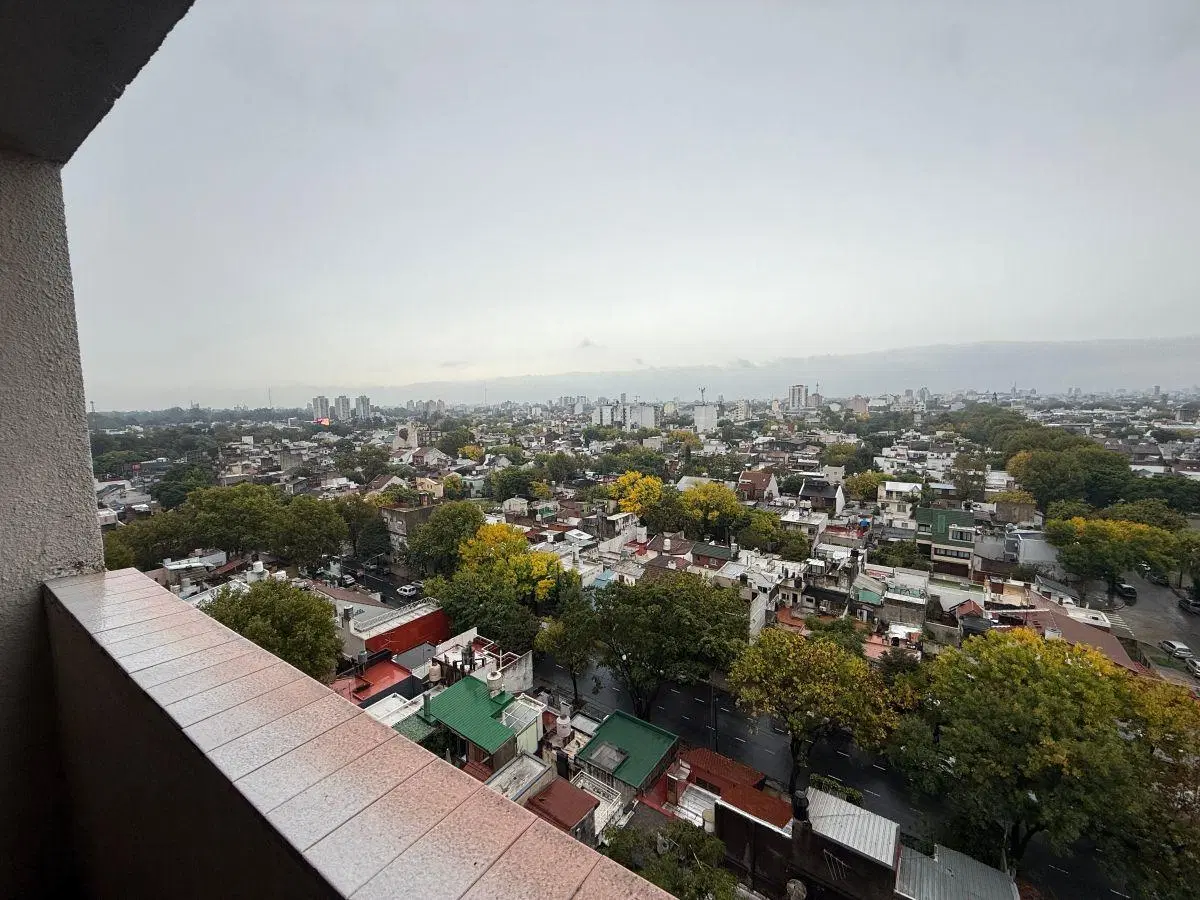 Venta Departamento 4 Ambientes de 72m2 con balcón en Villa Real 4