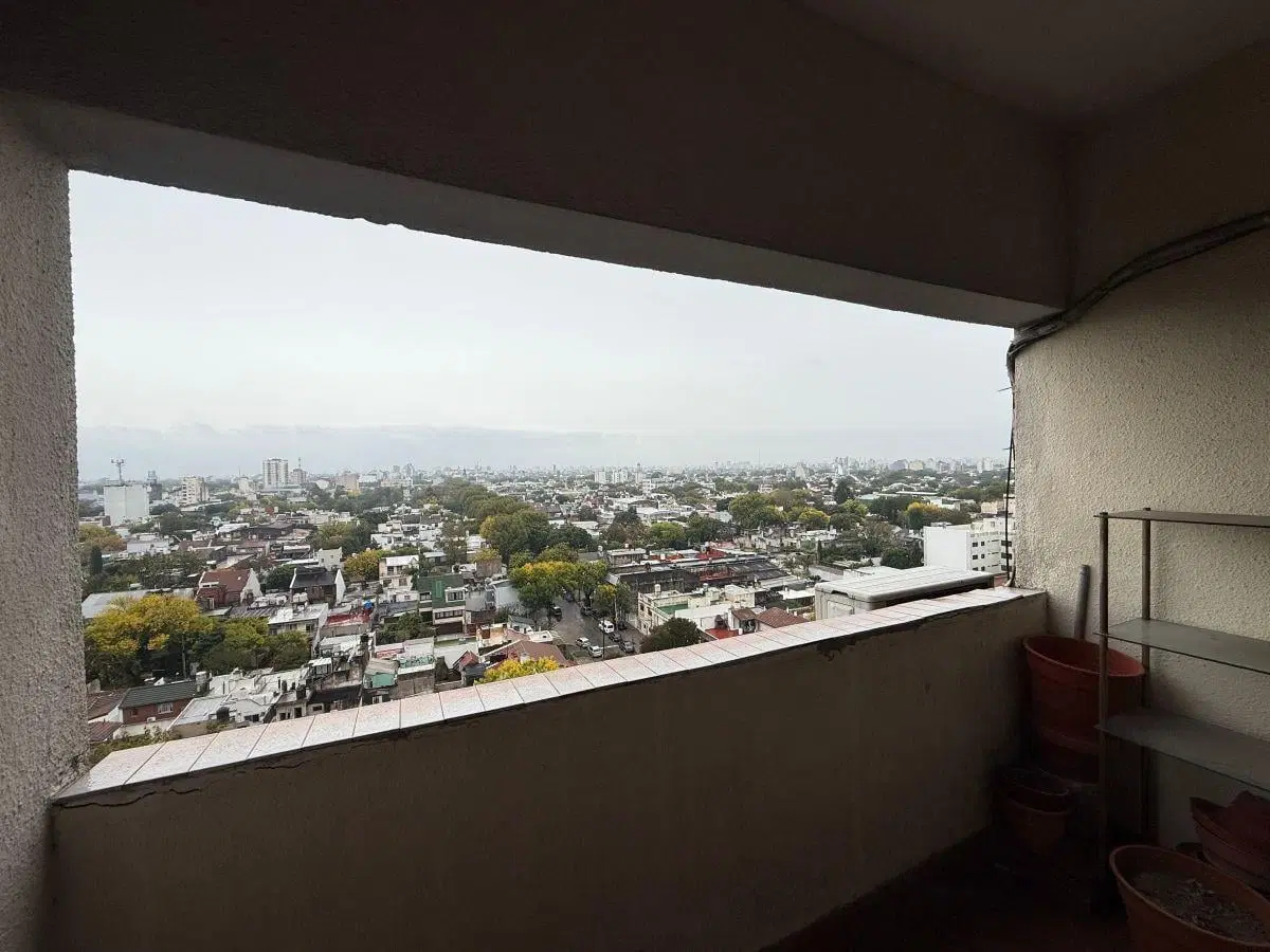 Venta Departamento 4 Ambientes de 72m2 con balcón en Villa Real 2