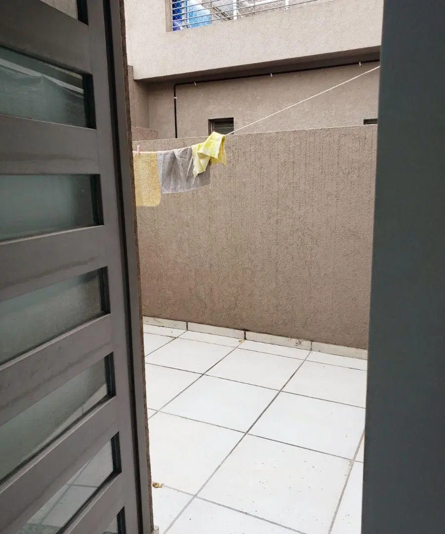 PH dos ambientes con patio en planta baja 4