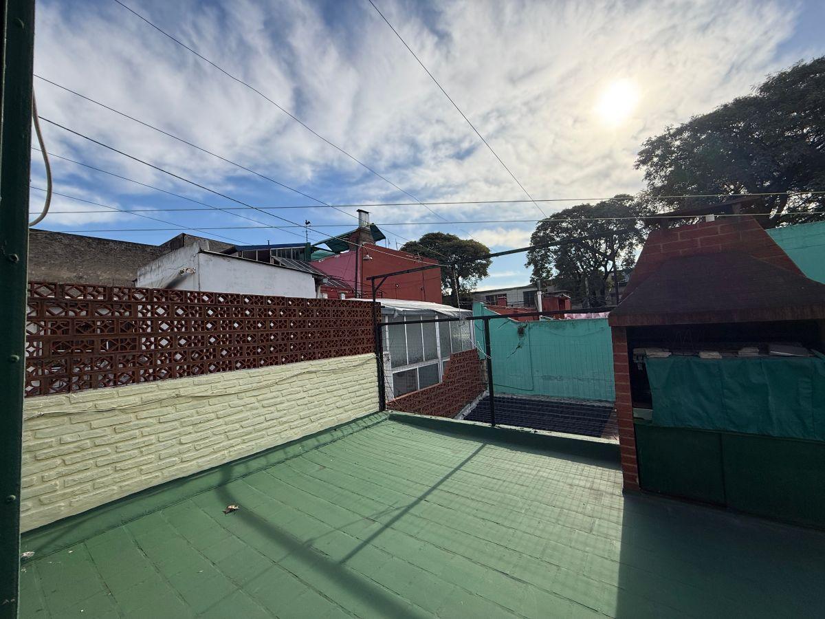 Foto de PH tres ambientes desarrollada en planta baja con terraza propia, imagen 2