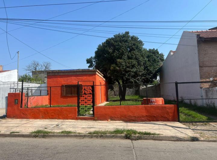 ALQUILO CASA 1 DORMITORIO  B LAS PALMAS 4