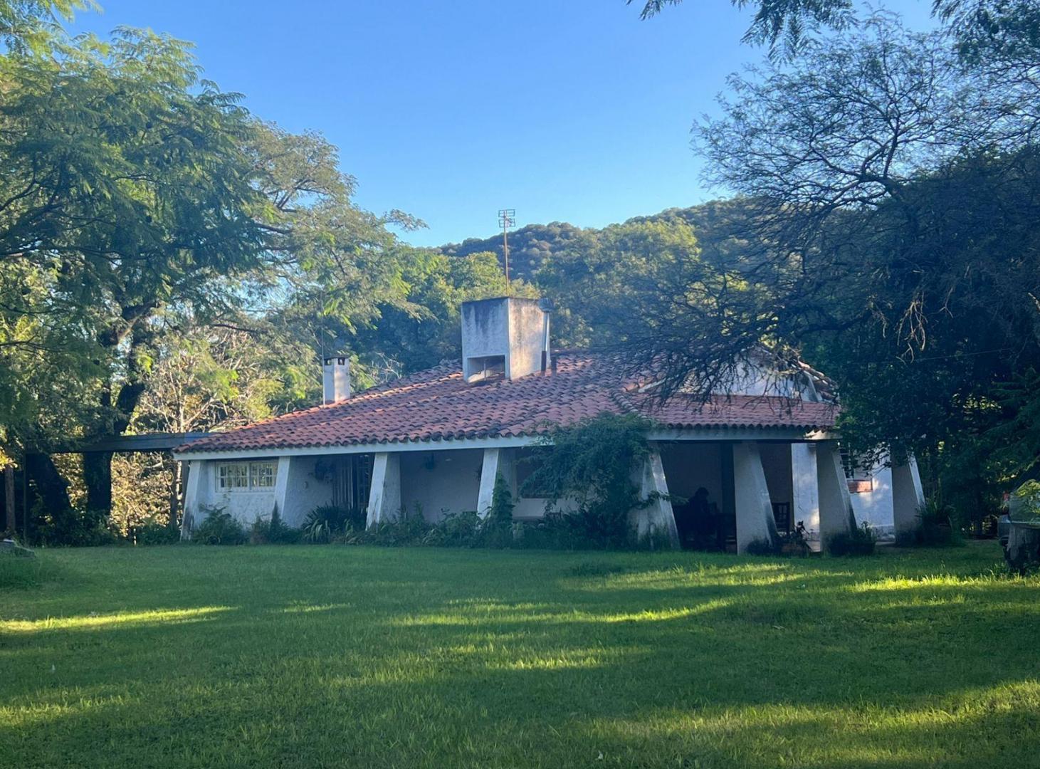 CASA QUINTA EN VENTA EN UNQUILLO - CABANA
