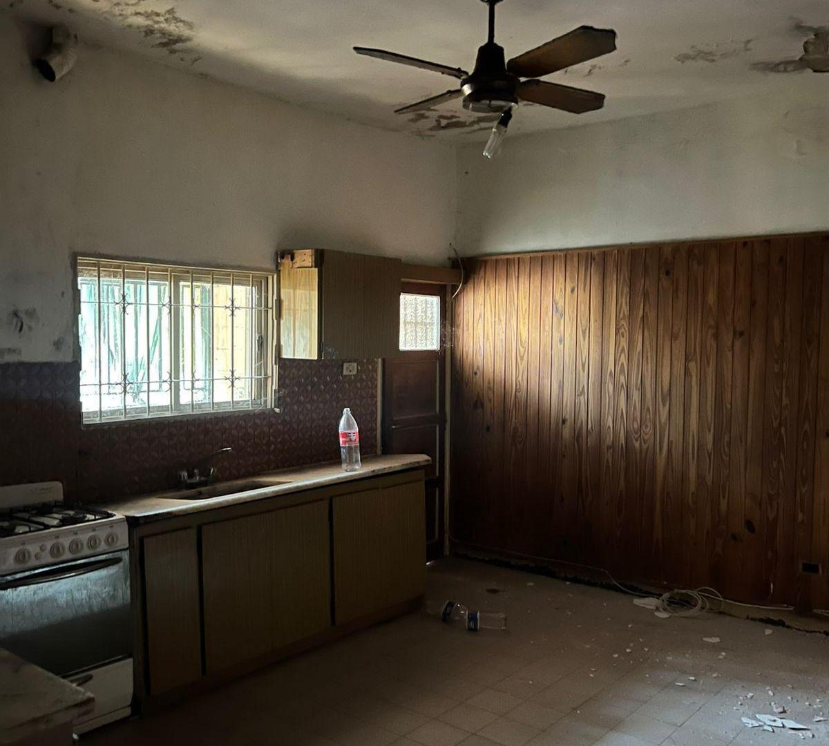 Foto de CASA EN VENTA BARRIO GUEMES CORDOBA CAPITAL -A RECICLAR., imagen 5