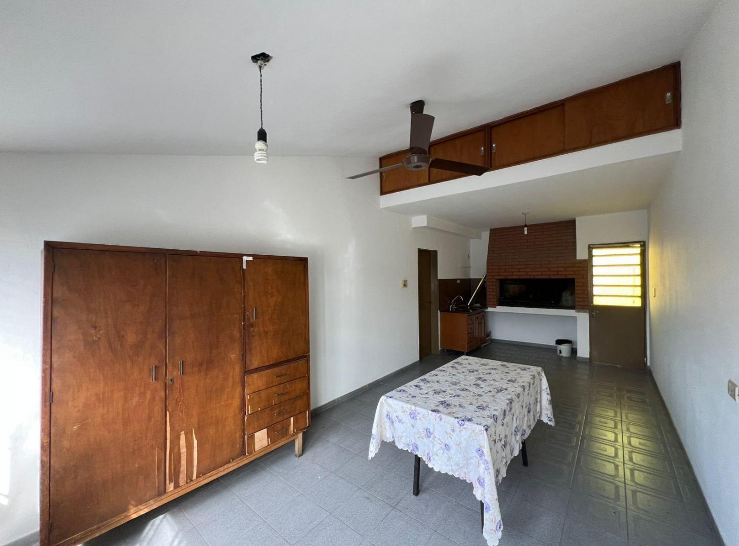 Foto de CASA EN VENTA BARRIO ALTO ALBERDI CON COCHERA- APTA CREDITO - AMPLIA Y, imagen 2