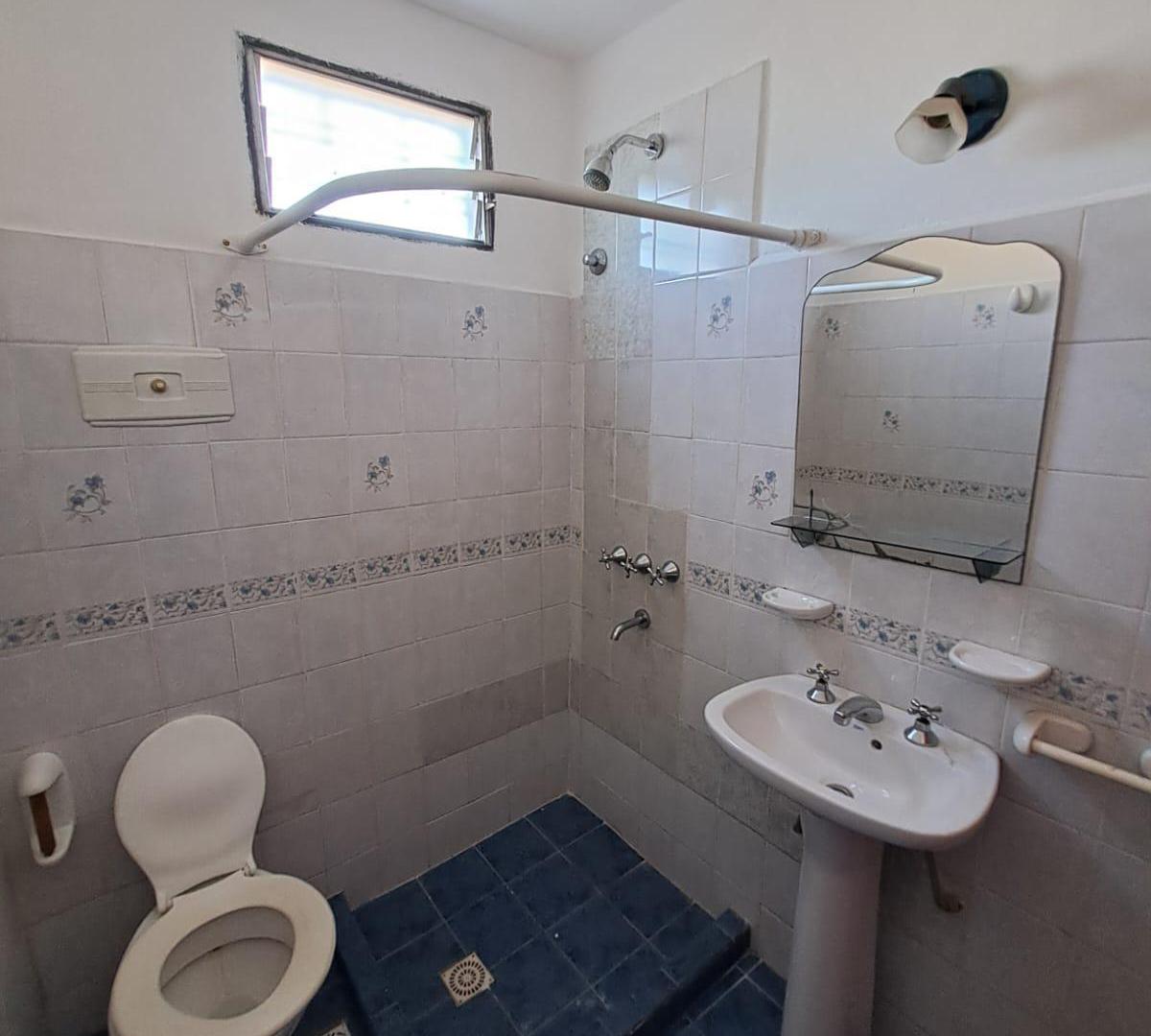 Foto de ALQUILO DEPARTAMENTO 1 DORMITORIO CON COCHERA -BARRIO CRISOL SUD, imagen 3