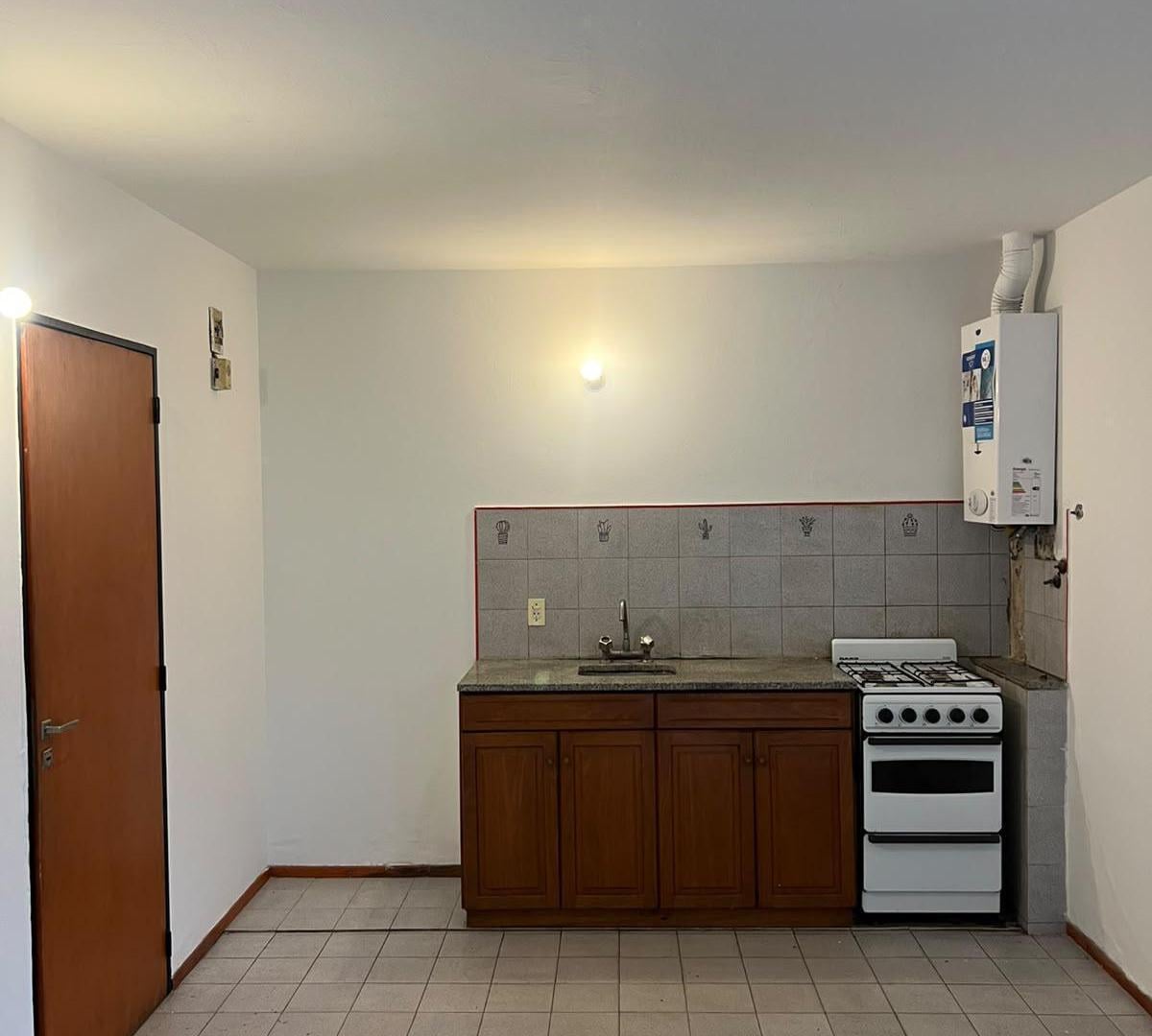 Foto de ALQUILO DEPARTAMENTO 1 DORMITORIO CON PATIO BARRIO PASO DE LOS ANDES, imagen 5