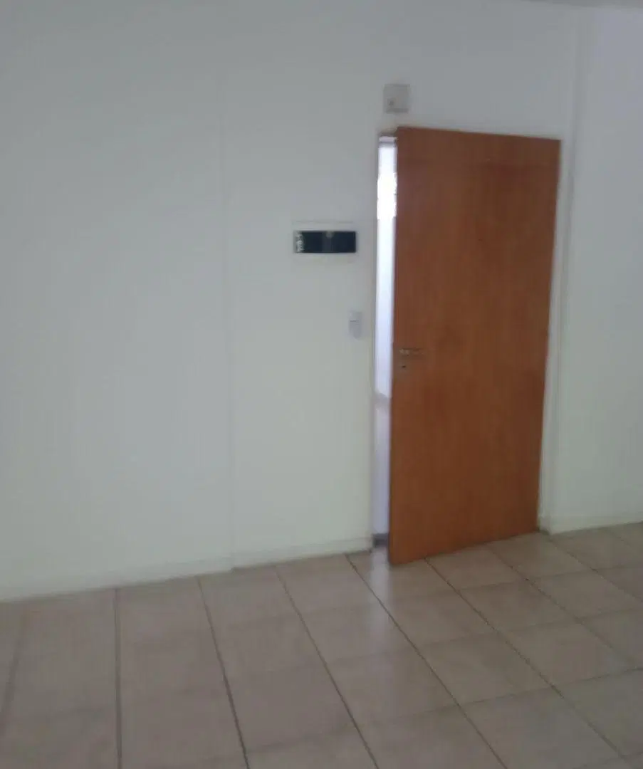 Departamento con balcón aire acondicionado Monserrat 5