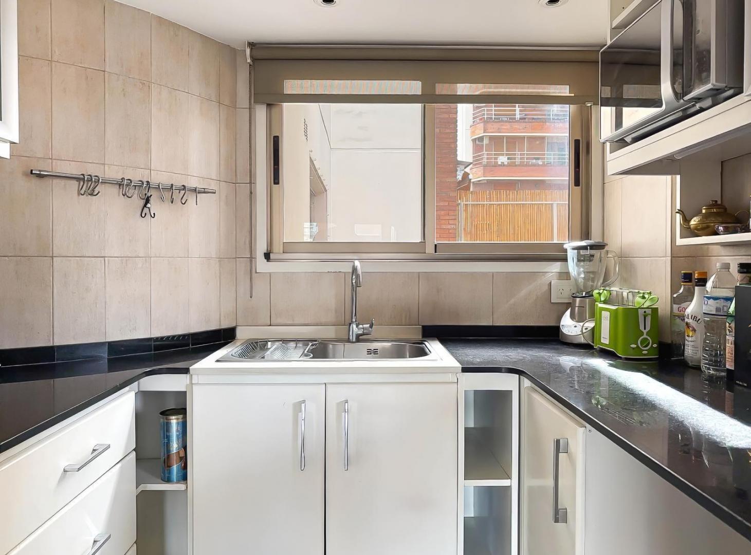 Foto de Departamento en venta en Belgrano con terraza y cochera, imagen 3
