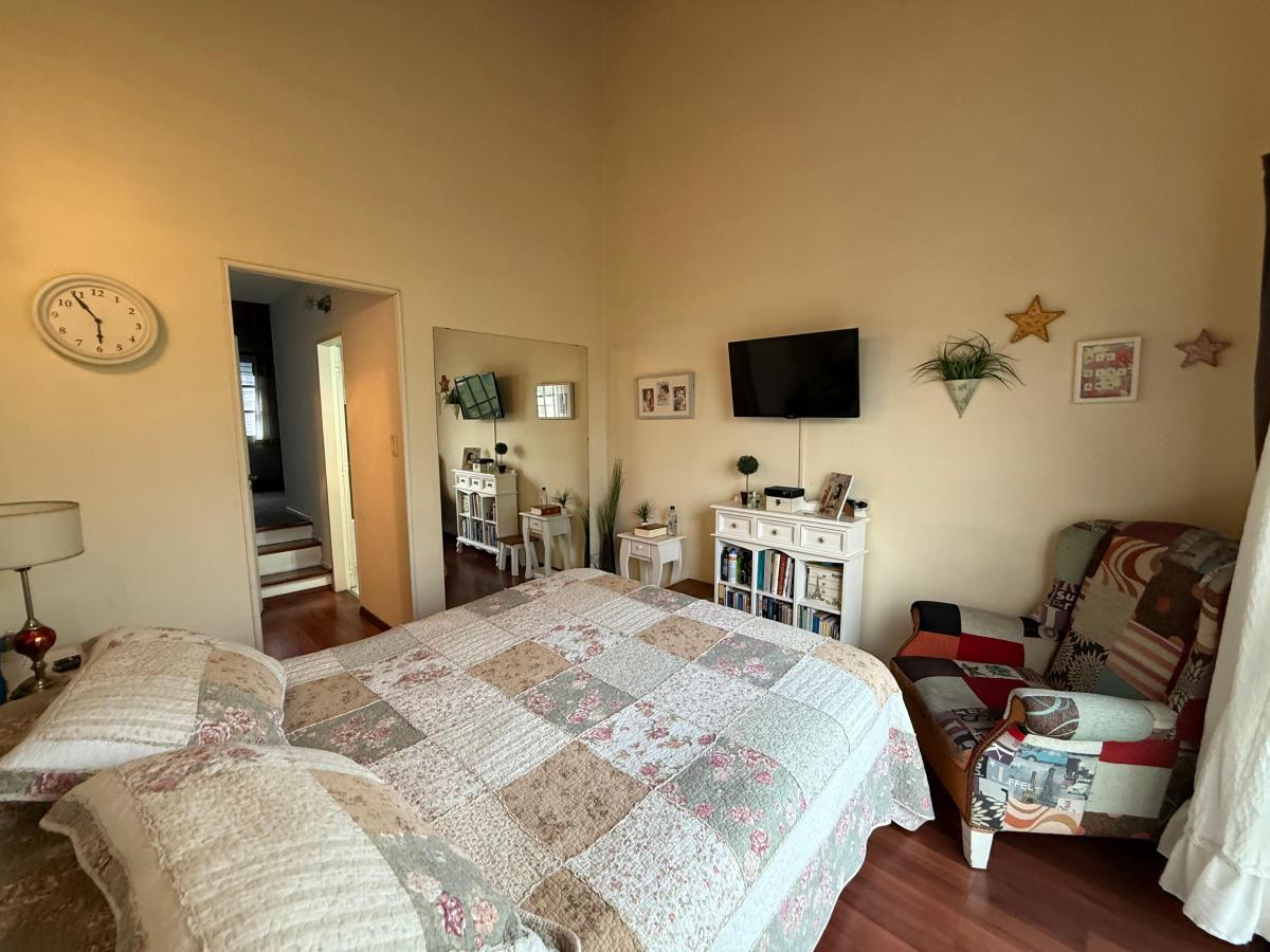 Venta de Triplex en Parque Avellaneda – Dormitorio en Suite y Cochera Propia 3
