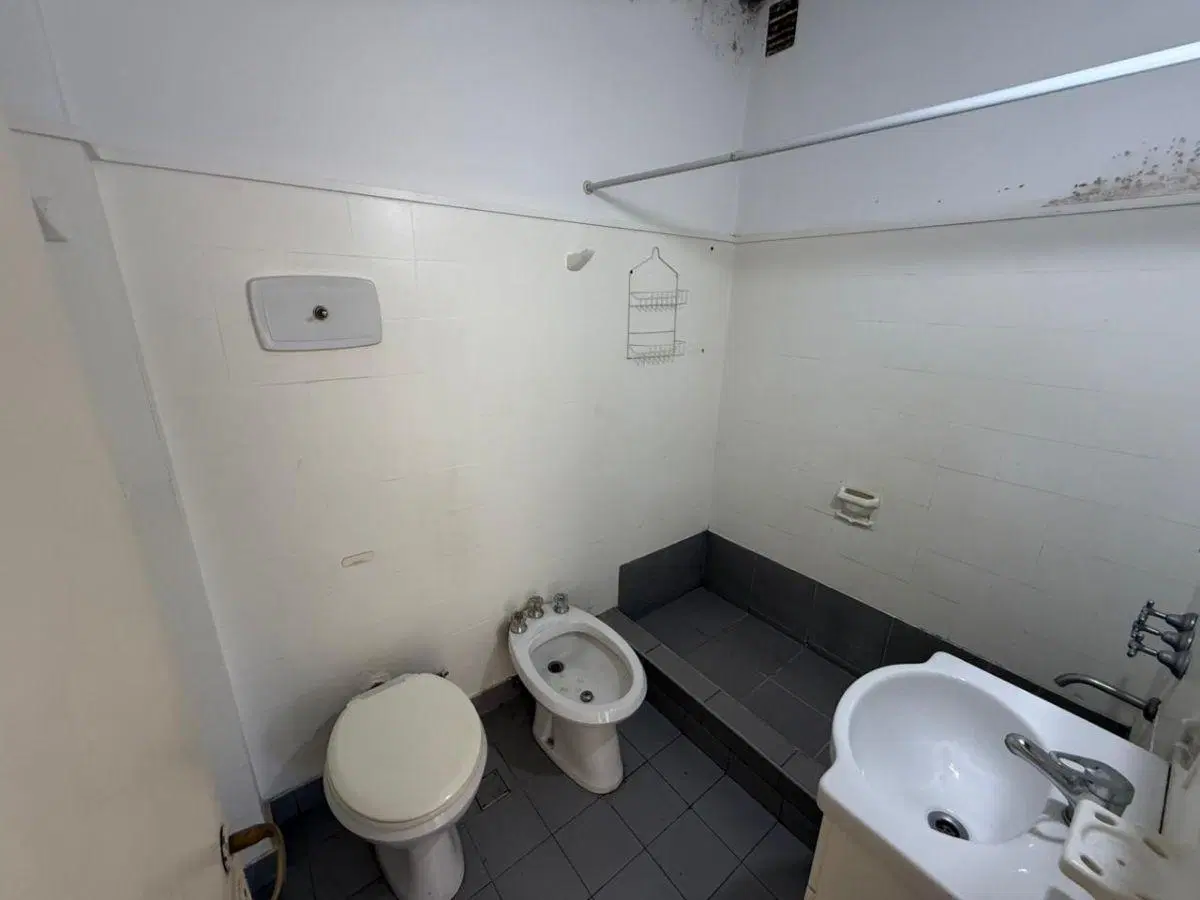 ALQUILER | 3 AMBIENTES | AV. ESCALADA 1015 | 1° PISO CONTRAFRENTE 4