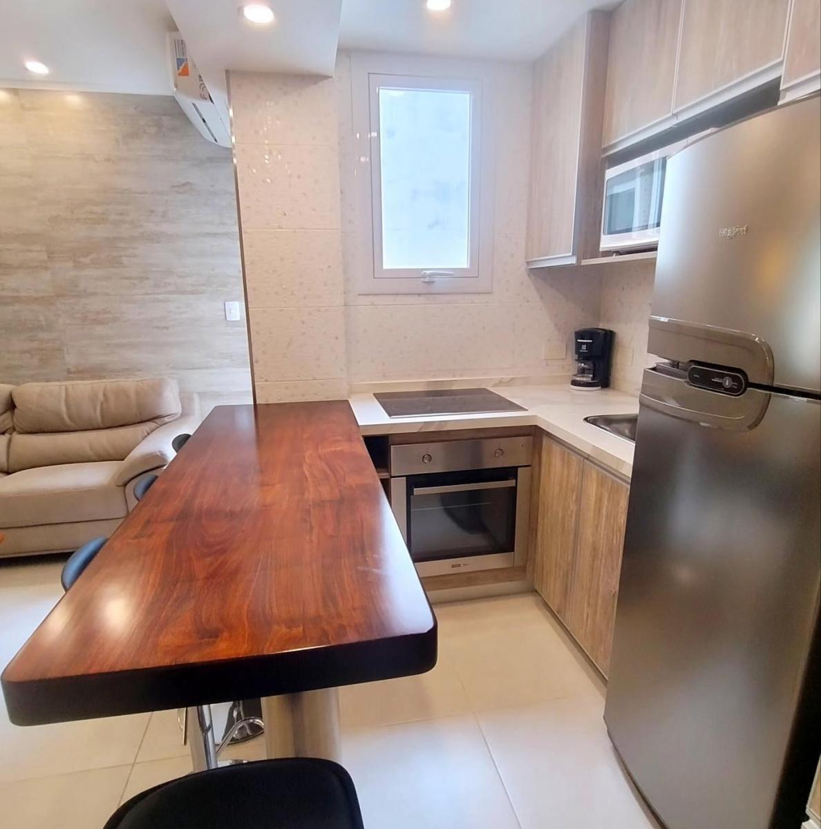 Foto de Depto 2 amb, reciclado a nuevo, piso 4, se vende amoblado, impecable, imagen 5