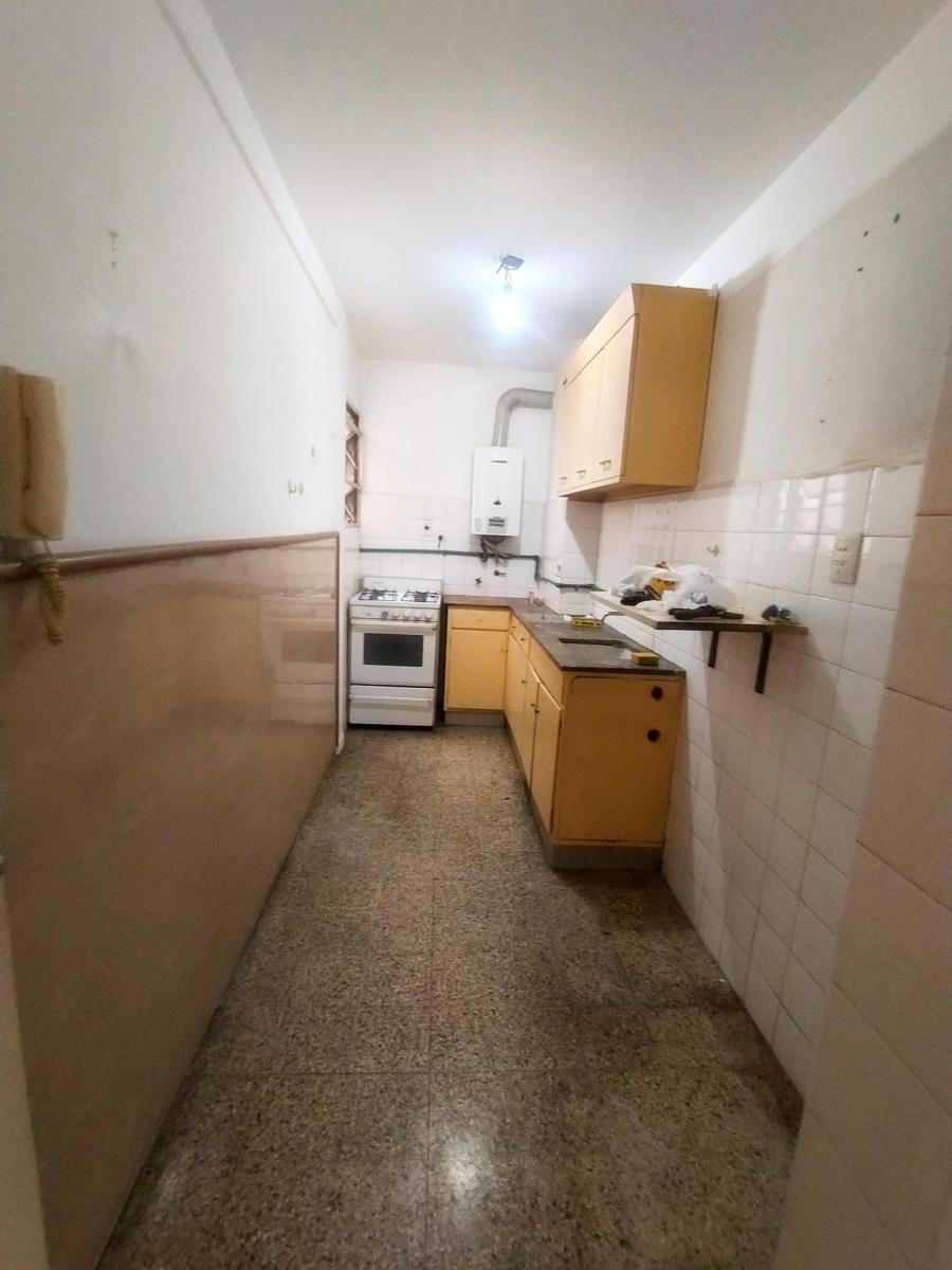 Depto 3 Amb, Piso 2 por Escalera, 50 Mtrs, Frente, Bajas Expensas 4