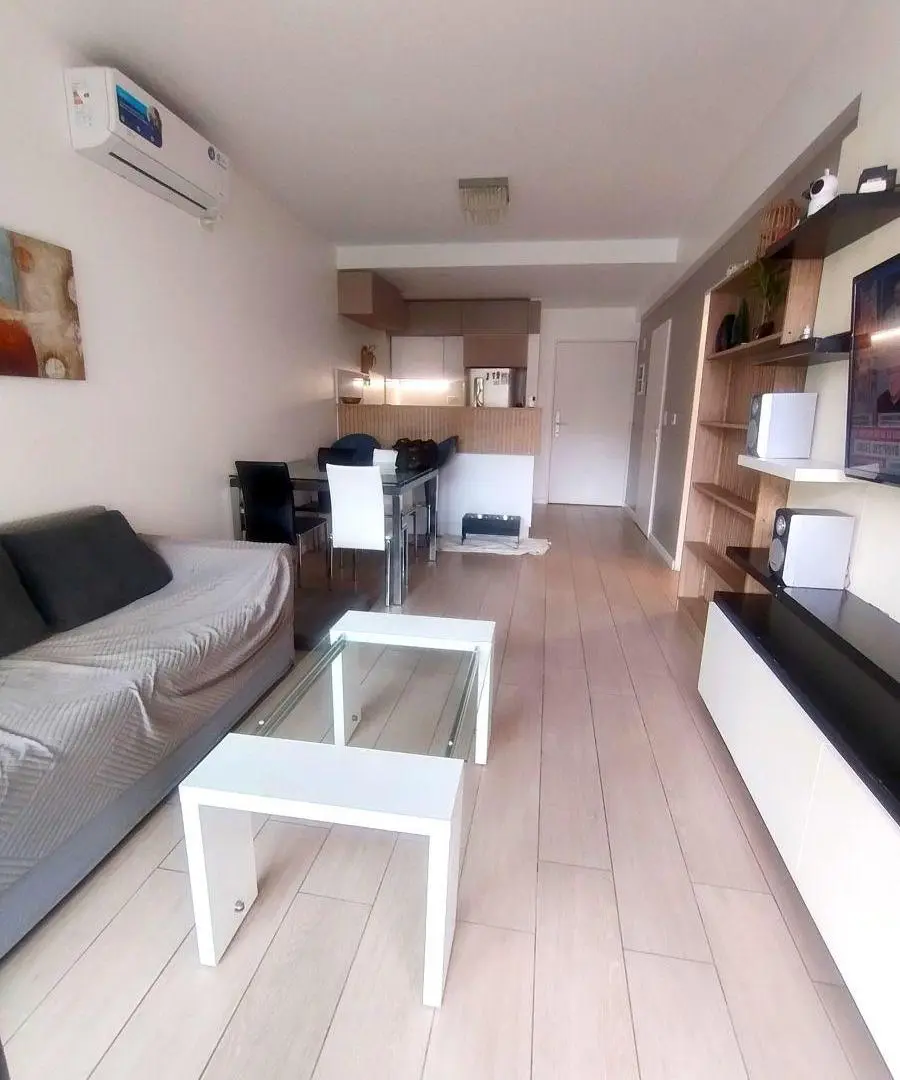 Depto 2 amb, 52 mtrs. Piso 3 frente, pileta, sum, gym, cochera cubierta 3