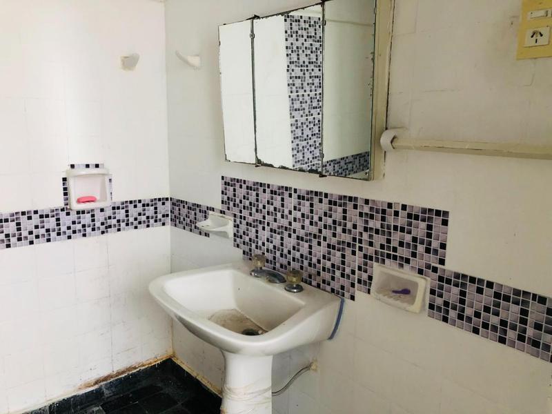 Departamento Apto Profesional de 3 Ambientes a Reciclar 5