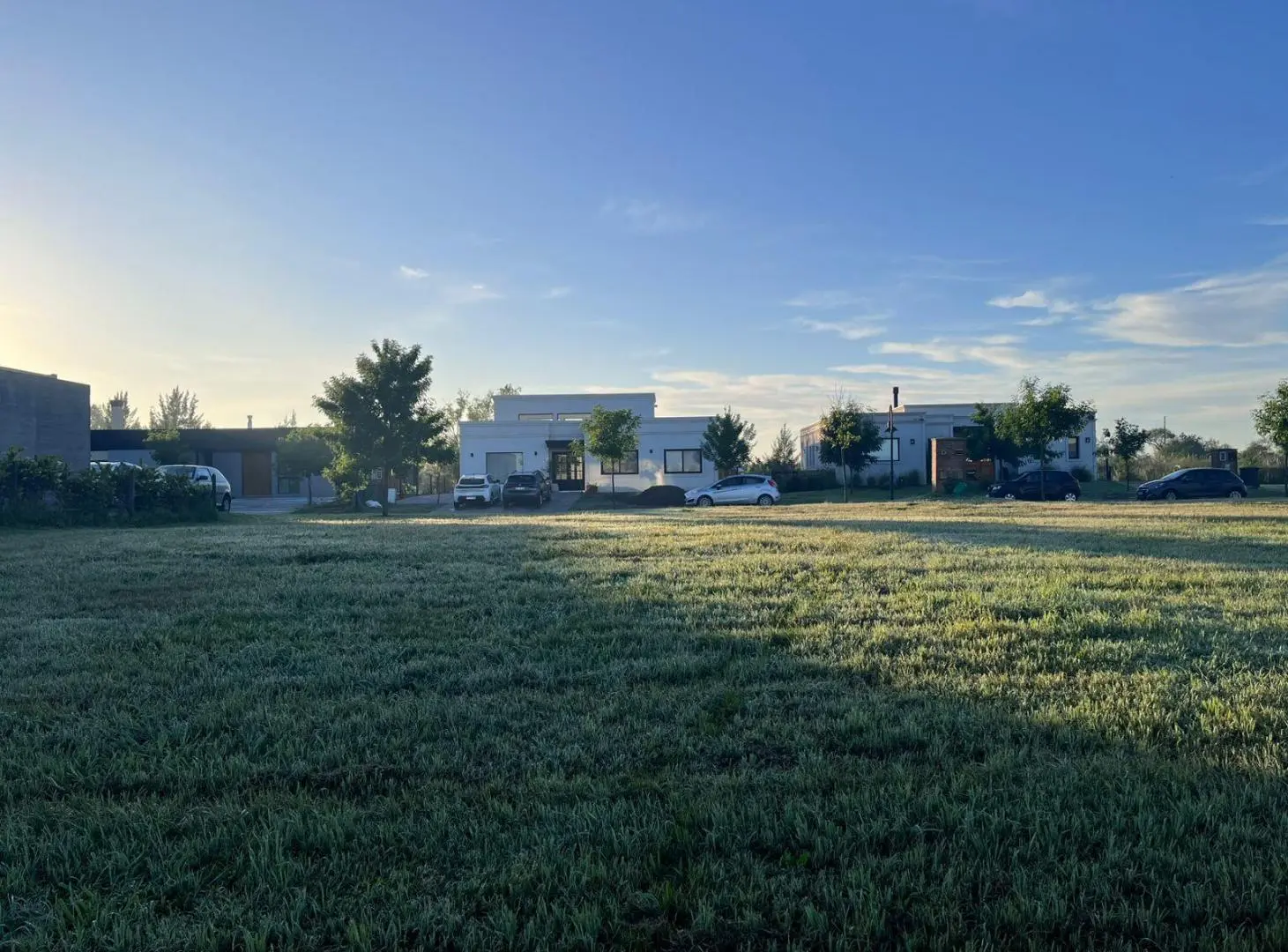 Lote a la Laguna en El Naudir – Construí tu casas frente al agua. 2