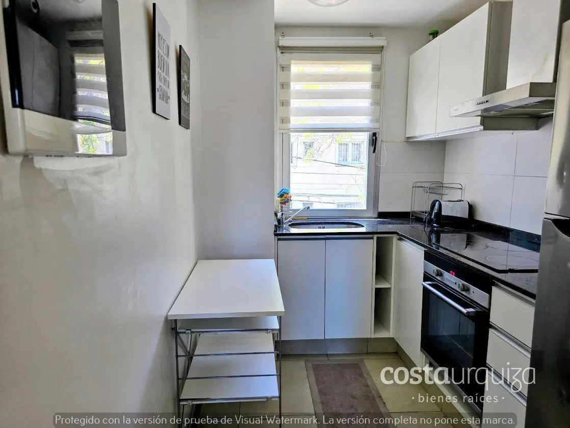Excelente departamento 3 ambientes en duplex AMOBLADO, en Olivos - Pileta, parrilla y cochera fija 2