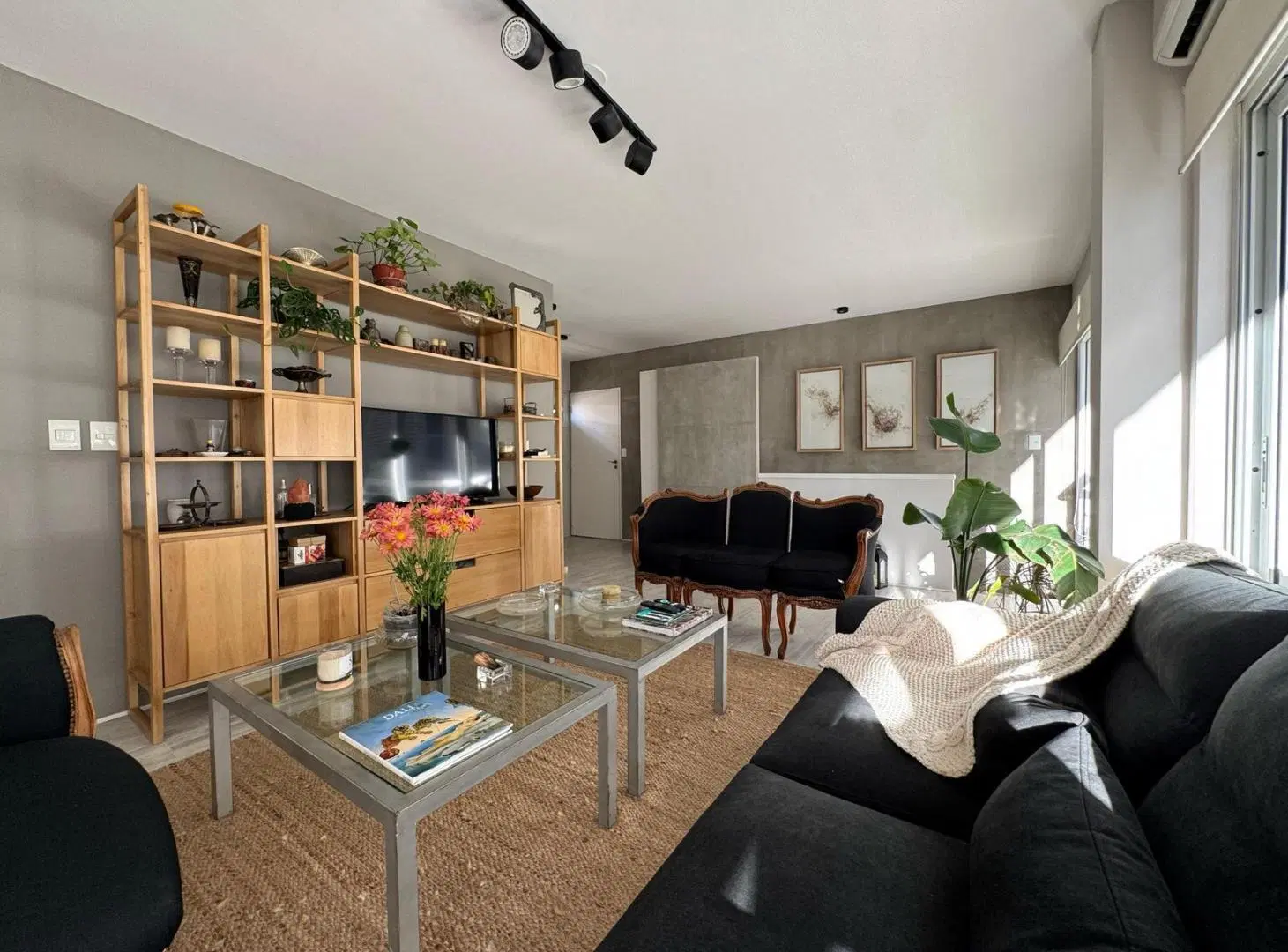 Impecable dúplex de 3 dormitorios con cochera y amenities en la Isla de Olivos 2
