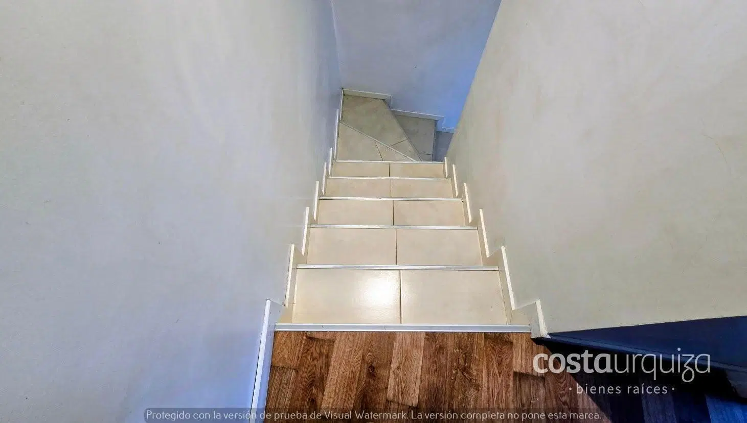 Excelente departamento 3 ambientes en duplex en Olivos - Pileta, parrilla y cochera fija 4