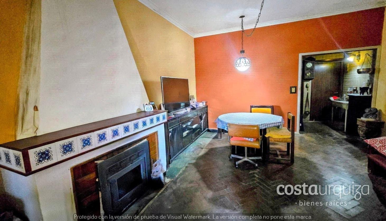 Foto de Casa en Martínez con jardín y pileta, 4 dormitorios y playroom, imagen 3