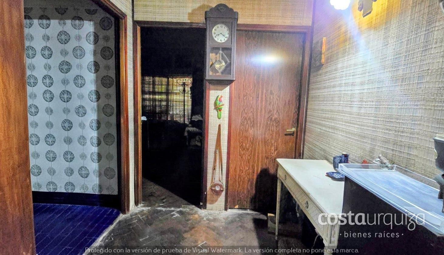 Foto de Casa en Martínez con jardín y pileta, 4 dormitorios y playroom, imagen 5