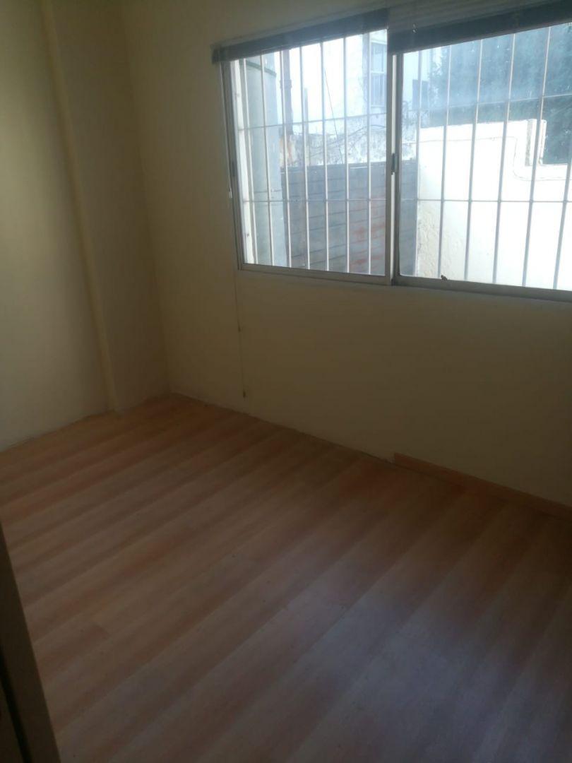 Oficina. | Santiago del Estero 250 5