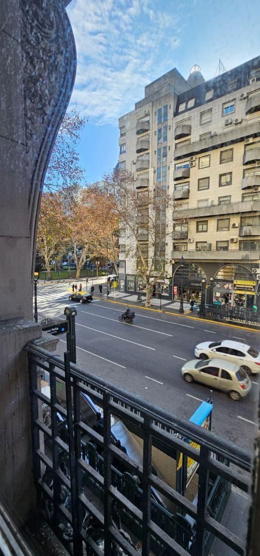 Oficina. | Av de Mayo 1460 2
