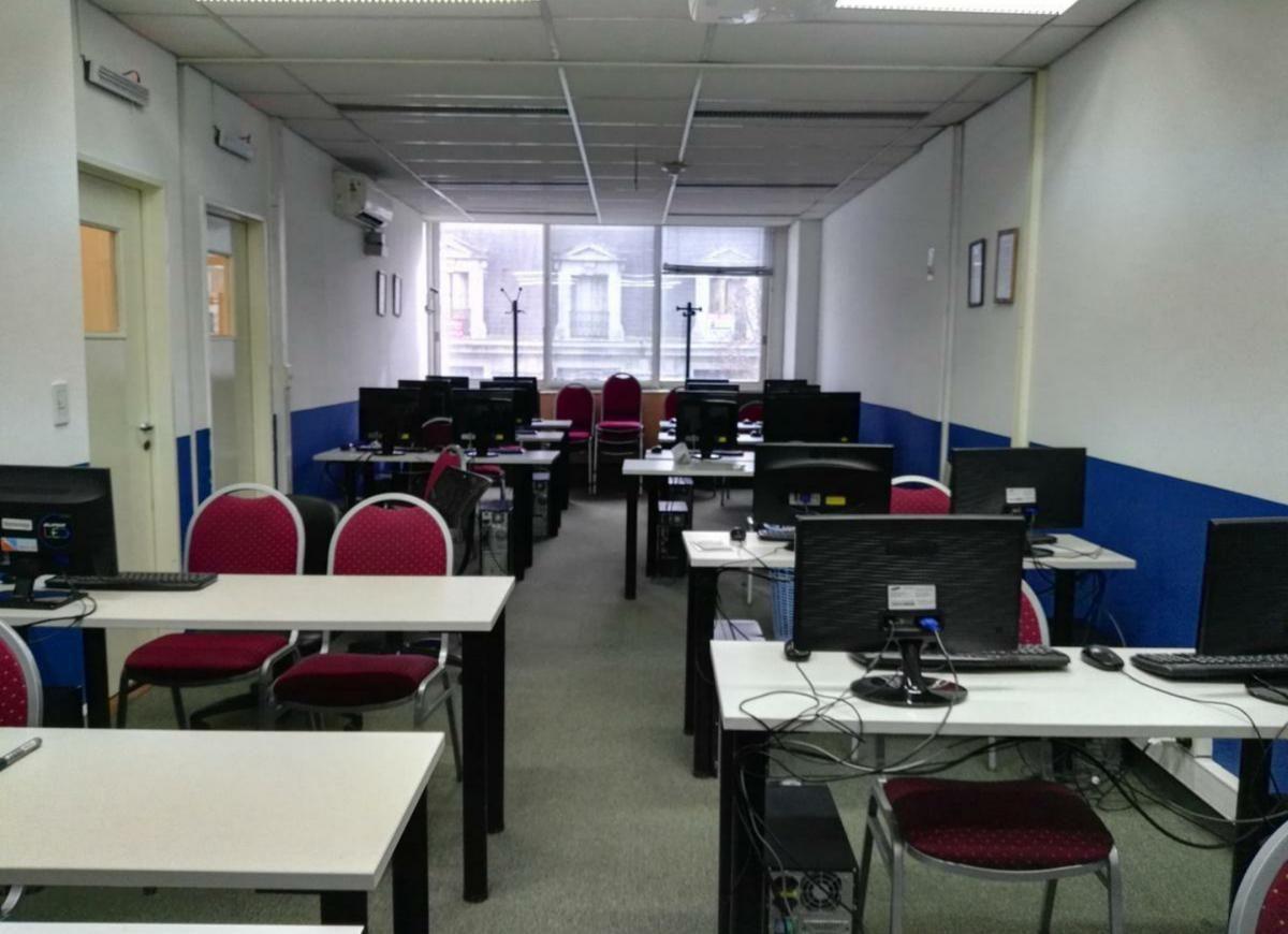 Oficina. | Av de Mayo 676 2