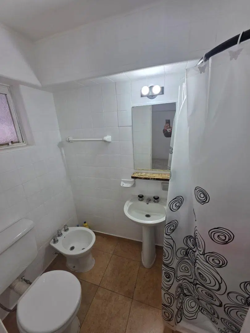 Departamento monoambiente. | Rivadavia 1379 3