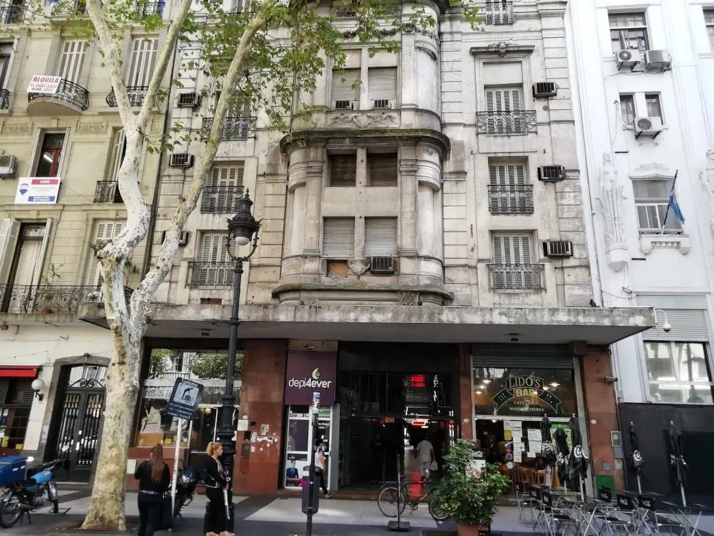 Departamento 1 ambiente. | Av. Mayo 1343 2