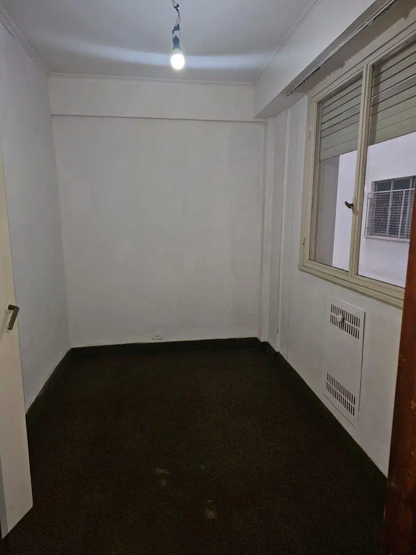 Departamento 3 ambientes 0 dormitorios. | Viamonte 2031 5
