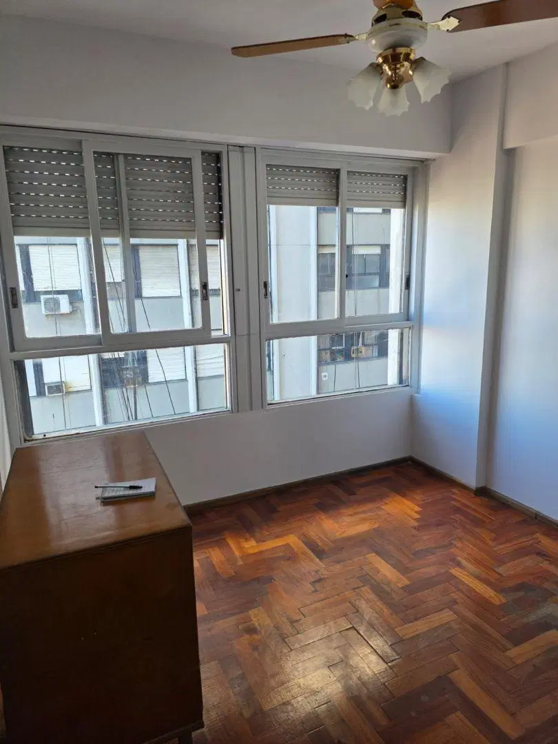Departamento 3 ambientes 0 dormitorios. | Avenida de Mayo 1316 3