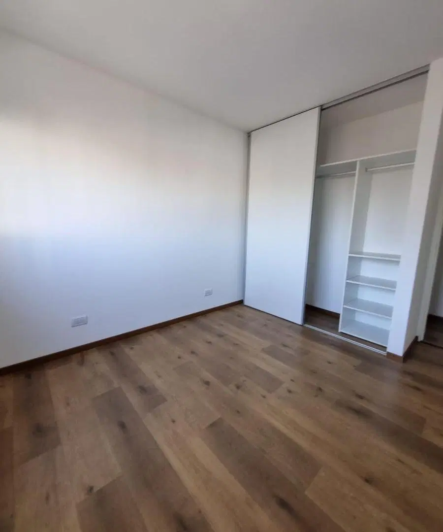 Departamento en Abasto 4