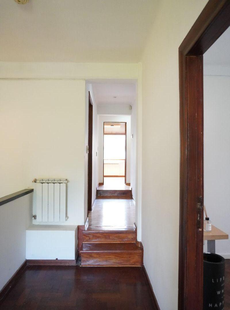 Foto de CASA EN OLIVOS 4 DORMITORIOS, PILETA, COCHERA, PARQUE, QUINCHO., imagen 5