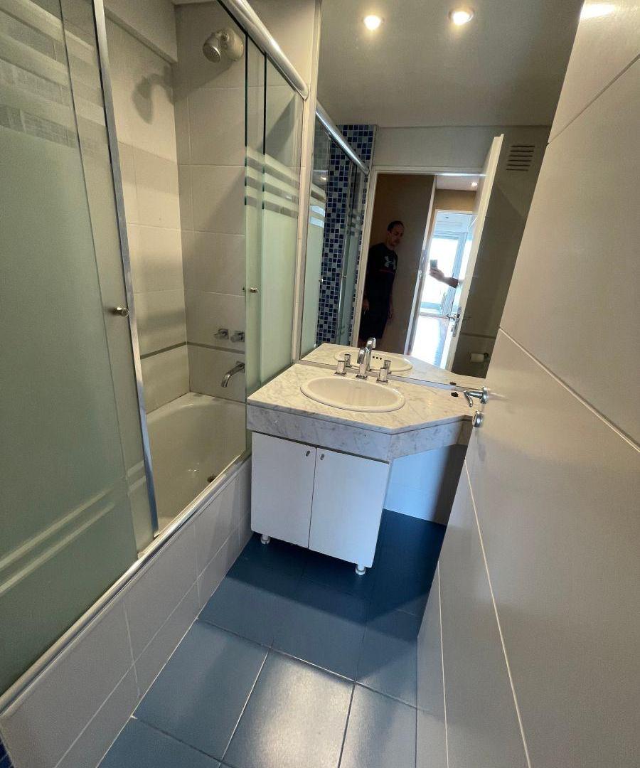 Departamento en venta Villa Urquiza de 4 ambientes con cochera.