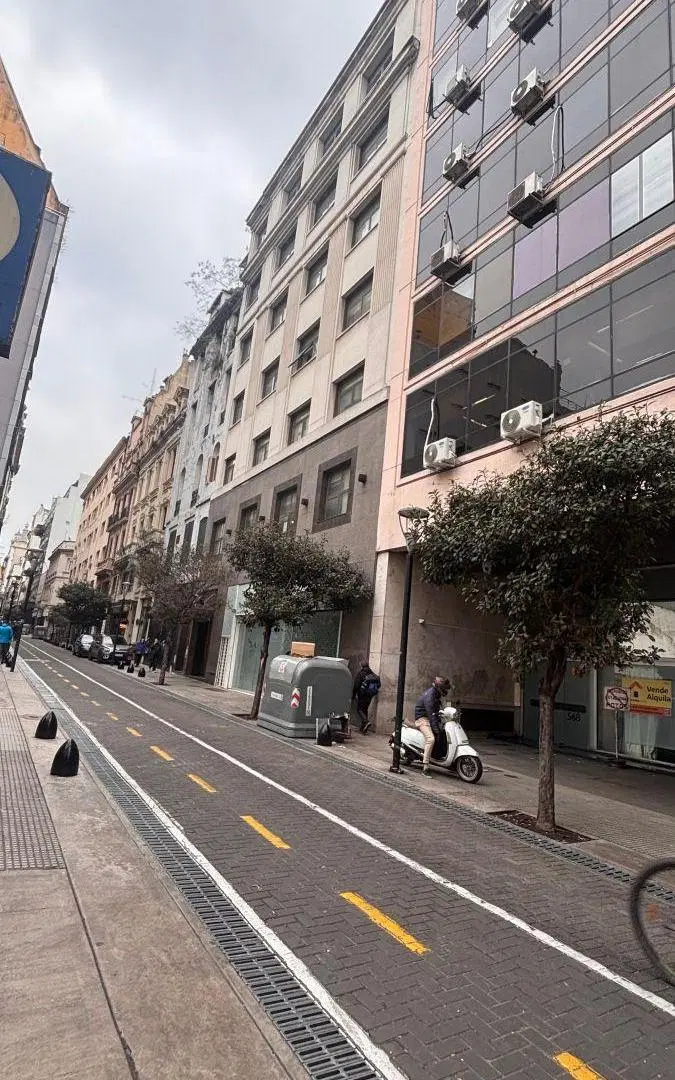 OFICINA 230M2 VENTA MICROCENTRO 1 COCHERA 3