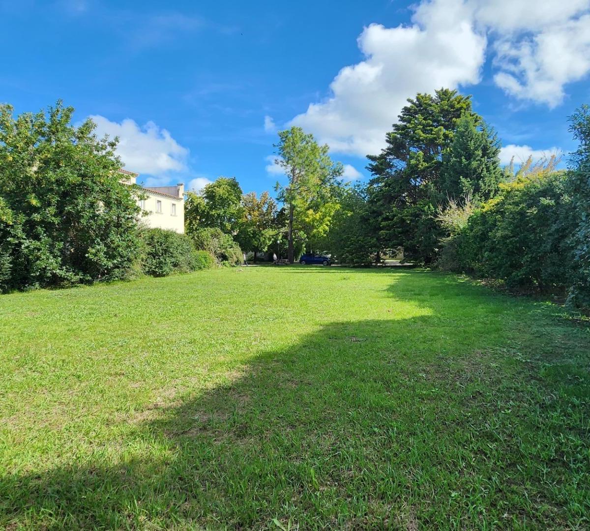 Terreno en venta barrio Villa Rosa